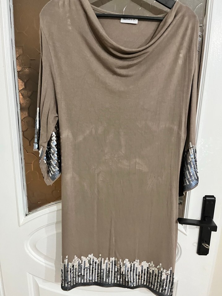 Drapeli  Yarım Kollu Pul İşlemeli Elbise - Görsel 2