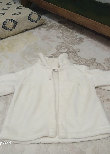 Kız Çocuk Beyaz Kapüşonlu Peluş Ceket - Görsel 2