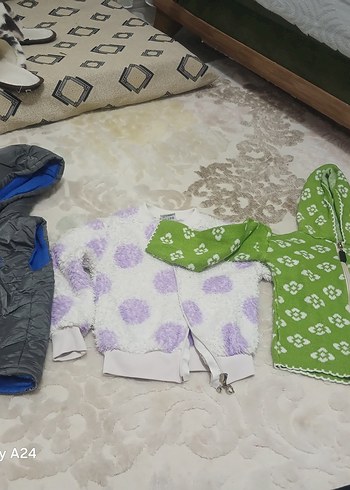 Çocuklar için Renkli Bağlama Desenli Polar Kapüşonlu - Görsel 2