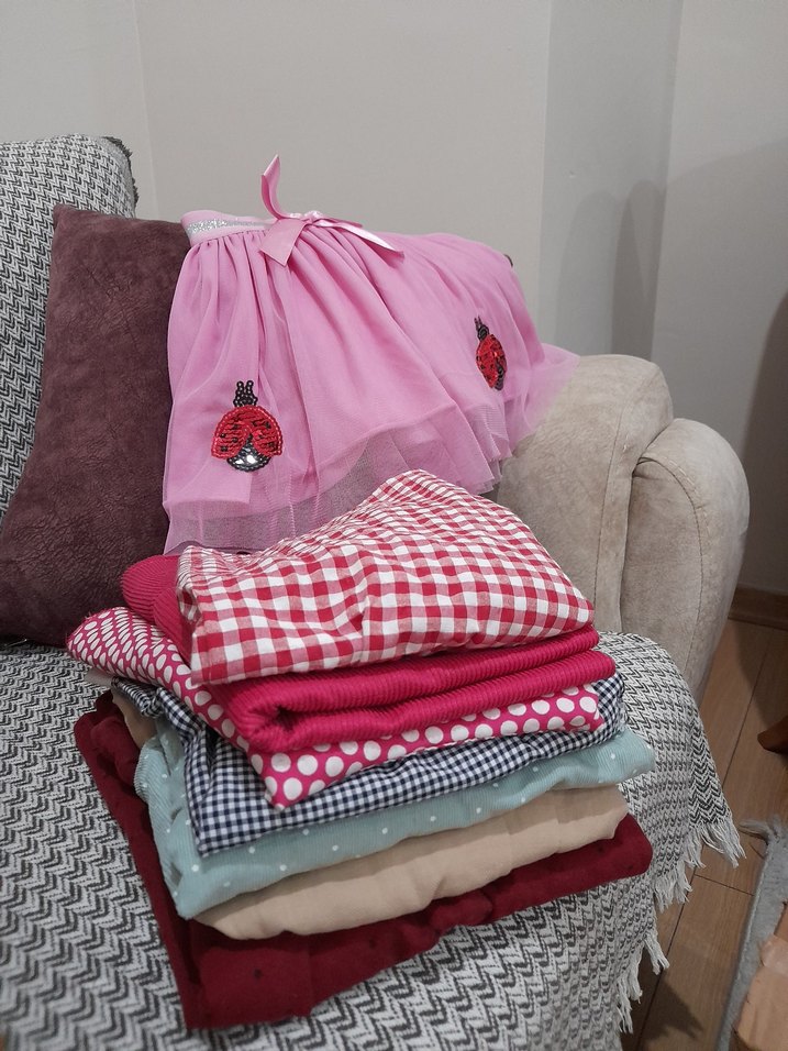 Kız Çocuk Yazlık Kışlık Elbiseler 7 Adet - Görsel 2