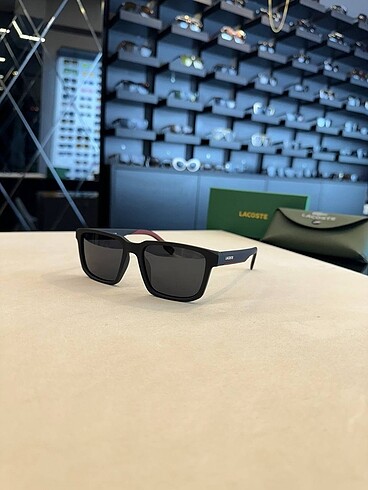 Lacoste erkek gözlük