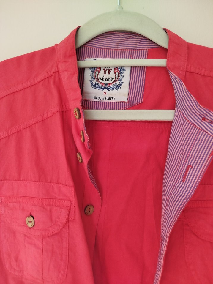 Kırmızı Düğmeli Uzun Kollu  Gömlek - Görsel 2