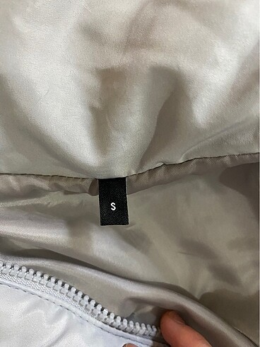 s Beden Trendyolmilla gri oversize şişme mont