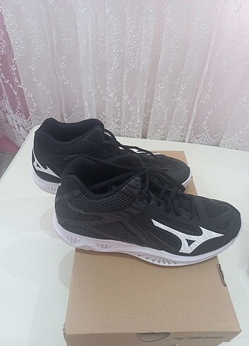 Mizuno voleybol ayakkabısı 