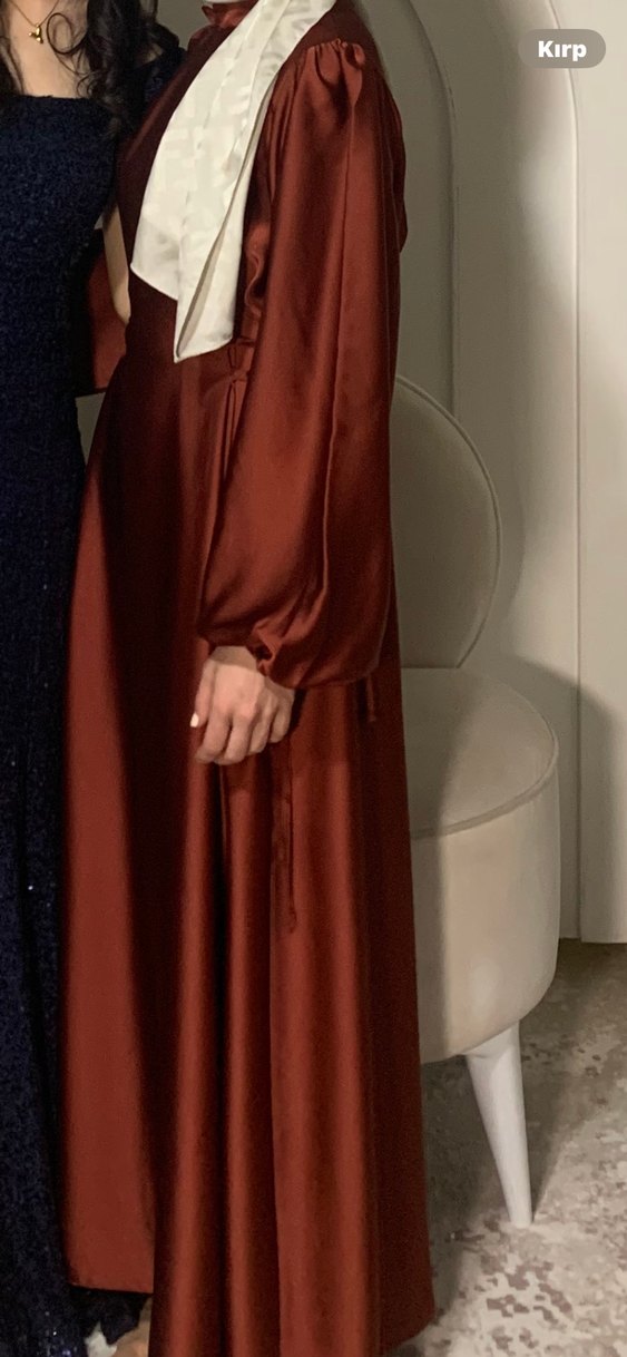 Bordoya kaçan kiremit rengi  Uzun Kollu Salaş Saten Elbise - Görsel 4