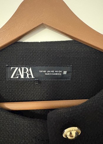 Zara Siyah Dokulu Ceket