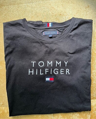 Tommy hilfiger tshirt