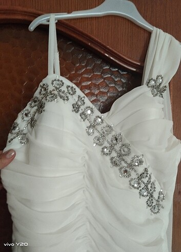 38 Beden beyaz Renk Abiye 