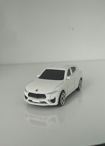RMZ CİTY MASERATİ 