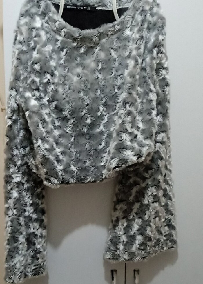 Peluş crop kazak - Görsel 2