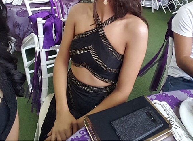 34 beden raisa Vanessa