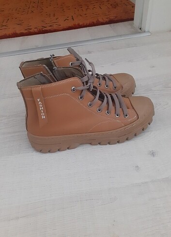 39 Beden camel Renk Yaya spor bot