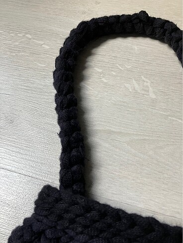 Beden Siyah beyaz el örgüsü baget çanta