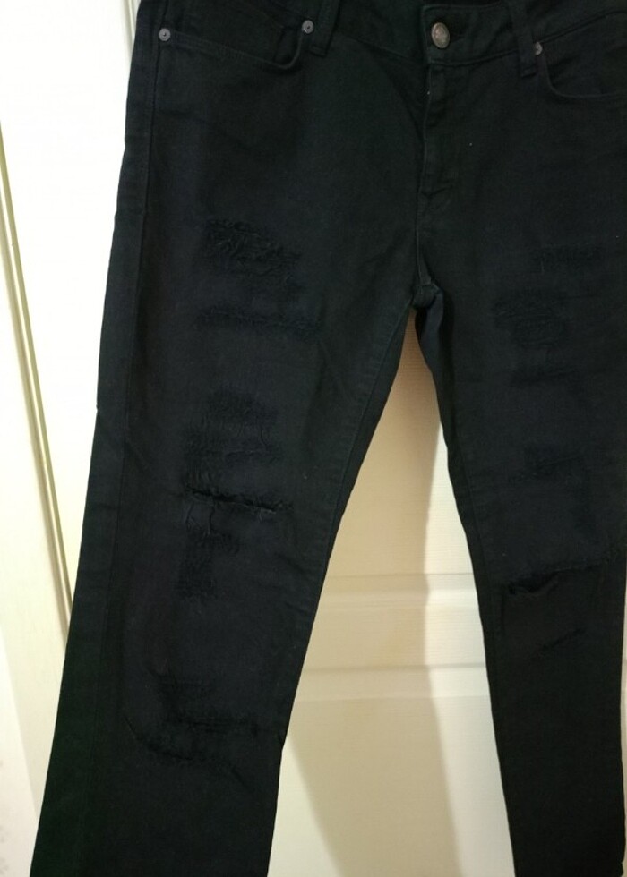 Siyah yırtmaclı Jean  - Görsel 4