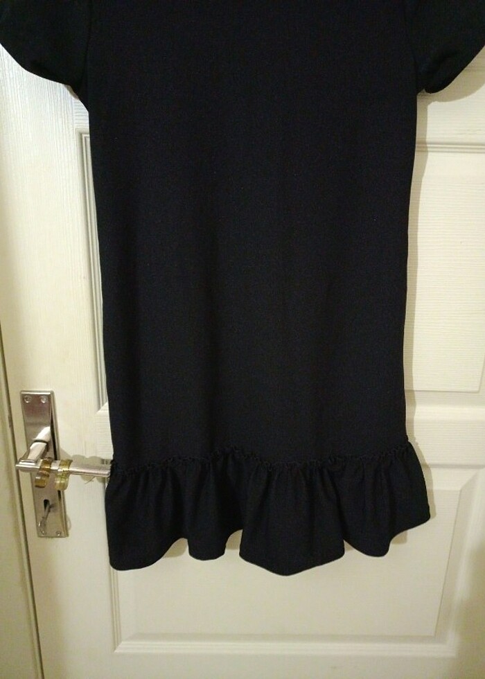 Kısa günlük siyah elbise - Görsel 2