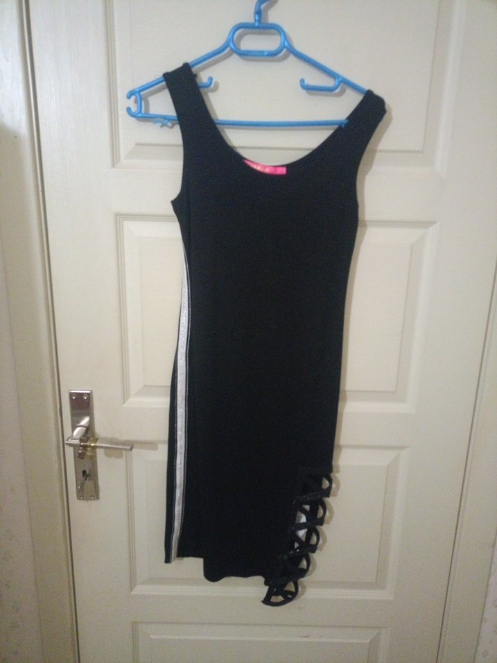 Siyah V Yaka Midi Mini Elbise - Görsel 2