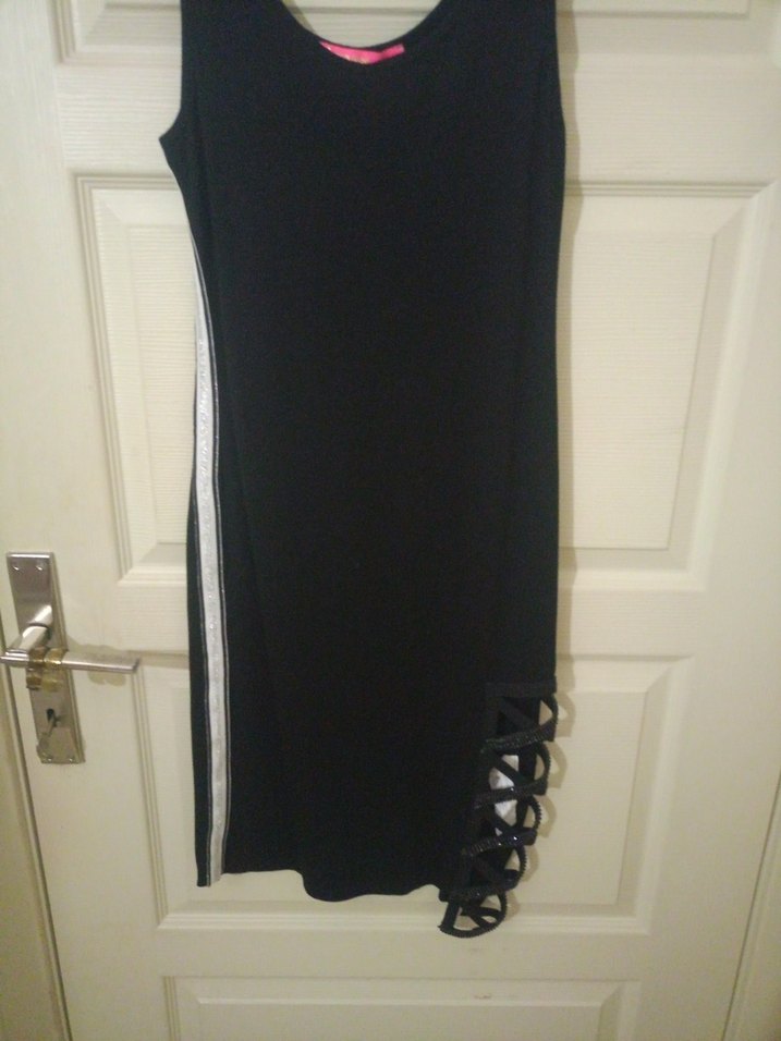 Siyah V Yaka Midi Mini Elbise - Görsel 5