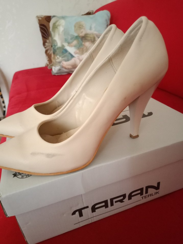 Beyaz Modern Klasik Stiletto Topuklu Kadın Ayakkabı - Görsel 3