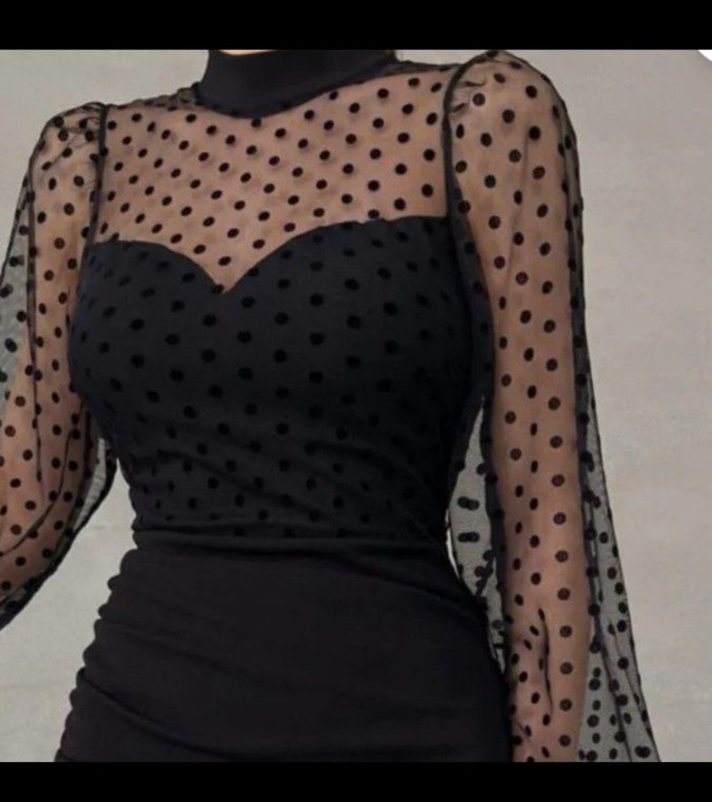 Uzun Siyah Puantiyeli V Yaka Elbise - Görsel 2