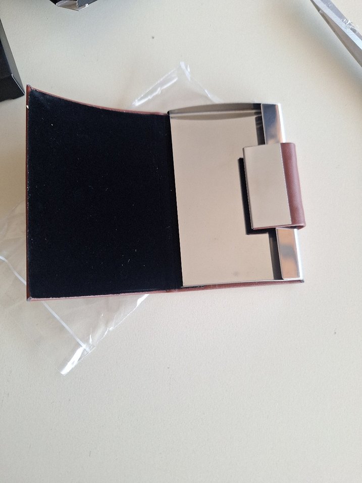 Minimalist Parlak Kahverengi kartvizitlik2 adet - Görsel 2