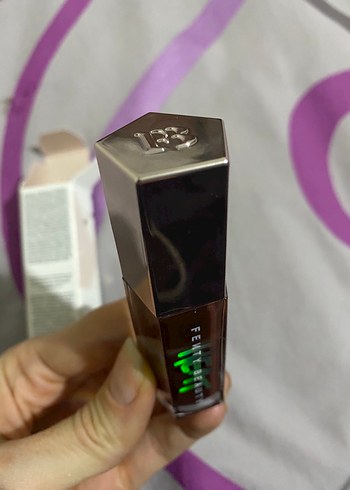 Fenty Beauty Gloss Bomb Heat Dudak Parlatıcısı - Görsel 5