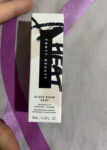 Fenty Beauty Gloss Bomb Heat Dudak Parlatıcısı - Görsel 3