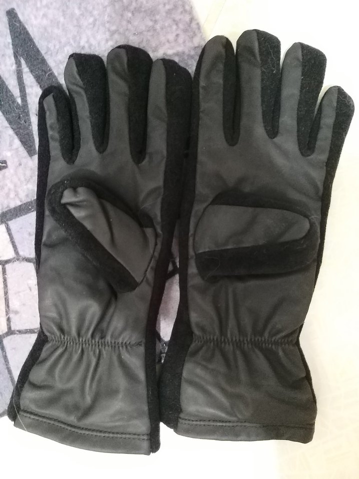 Siyah Çocuk Eldiveni - Görsel 2