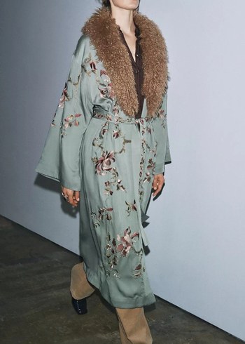 Kürklü Nakışlı Uzun Kadın Kimono - Görsel 5