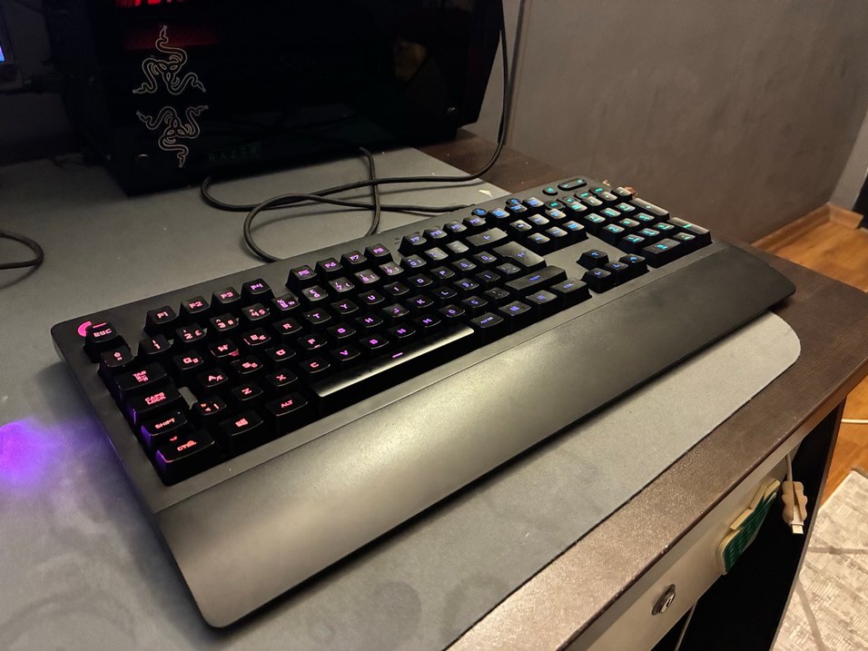 Logitech G213 Gaming mebran klavye - Görsel 2