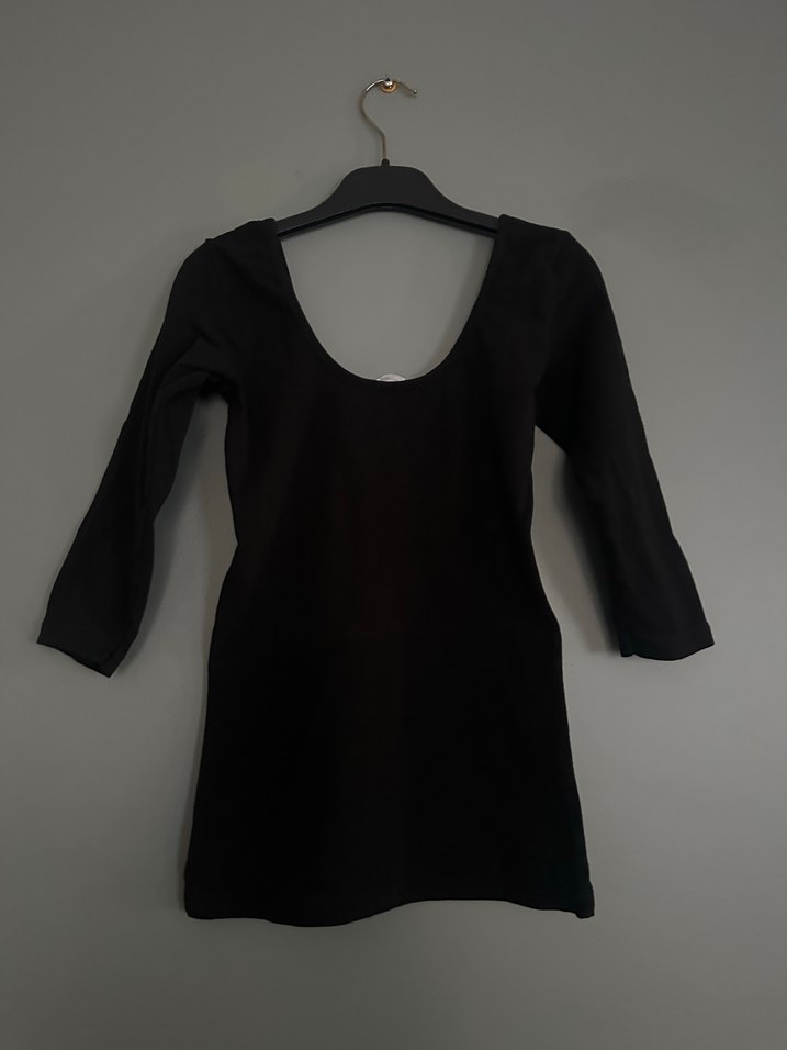 Siyah Minimalist Bluz - Görsel 2