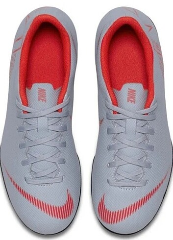 Orjinal nike erkek cocuk futbol ayakkabısı  - Görsel 2