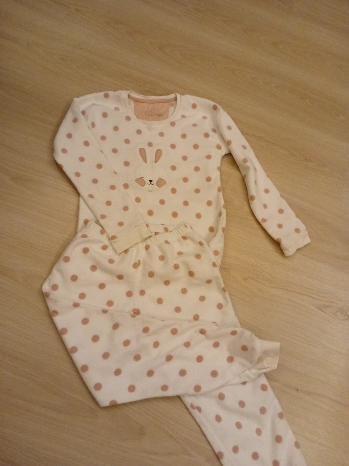 Kız Çocuk Beyaz Puantiyeli Uzun Kollu Pijama - Görsel 3