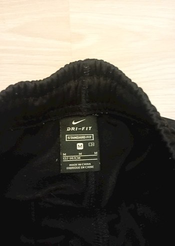 Siyah Spor Kadın Tayt Yırtmaçlı - Görsel 3