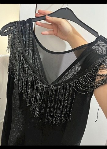 Siyah Drapeli Uzun V Yaka Gotik Abiye Elbise - Görsel 2