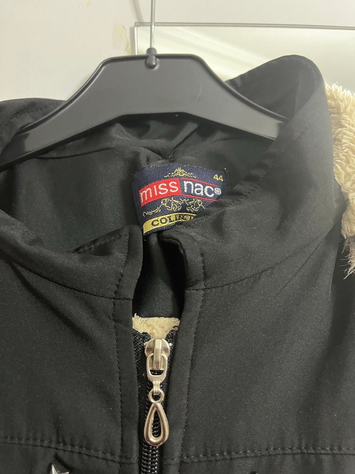 Uzun Siyah Kadın mont, Kürklü Kapüşonlu - Görsel 5