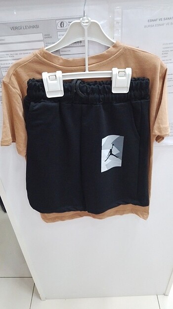 Zara 2 yasdan 8 yasa kadar pamuklu muhteşem. Takımlarımız