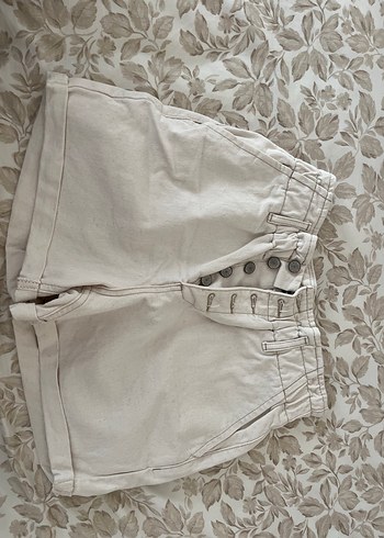 36 Beden Trendyolmilla Bej Düğmeli Kadın Mini Şort