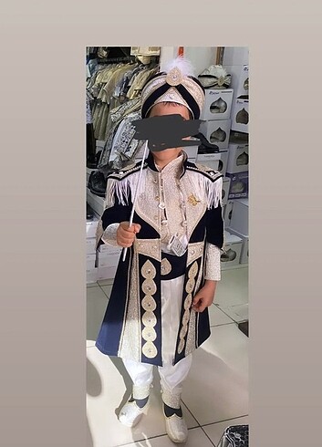 Diğer 7/8/9 yaş Sünnet kıyafeti, şapka ayakkabı herşeyi dahil