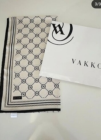 Wacco eşarp 