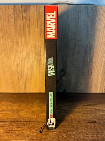 Vision | Sert Kapak | Limitli Edisyon (Marvel)