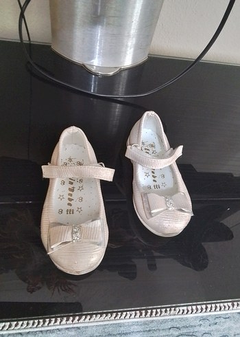 Kız Çocuk Beyaz Tokalı Babet - Görsel 6