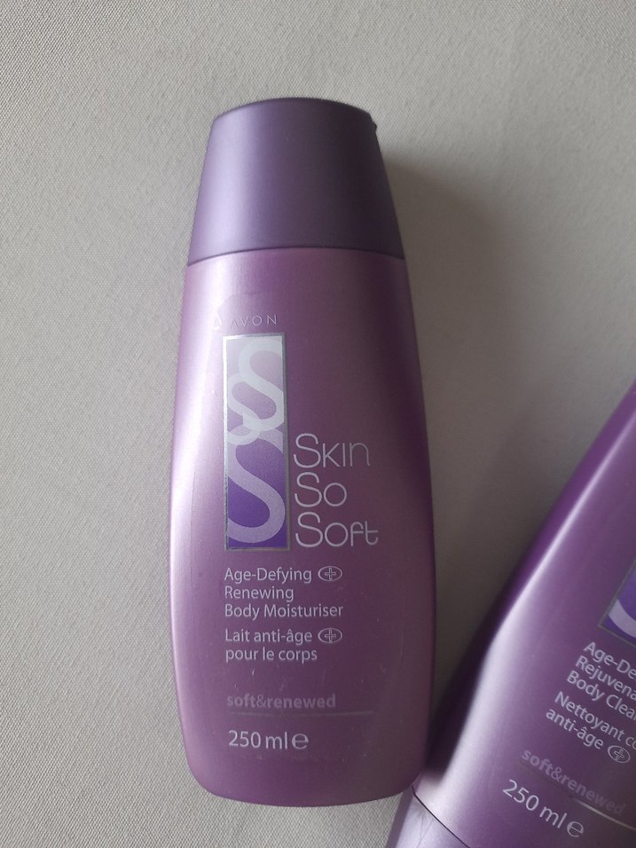 AVON SIKILAŞTIRICI VE YENİLEYİCİ KREM 2'Lİ - Görsel 2