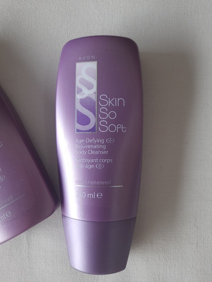 AVON SIKILAŞTIRICI VE YENİLEYİCİ KREM 2'Lİ - Görsel 3