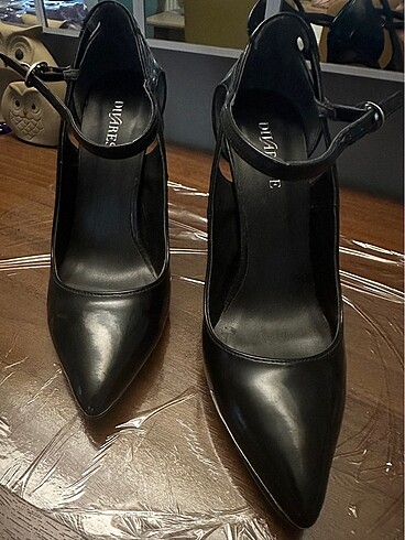 Divarese stiletto
