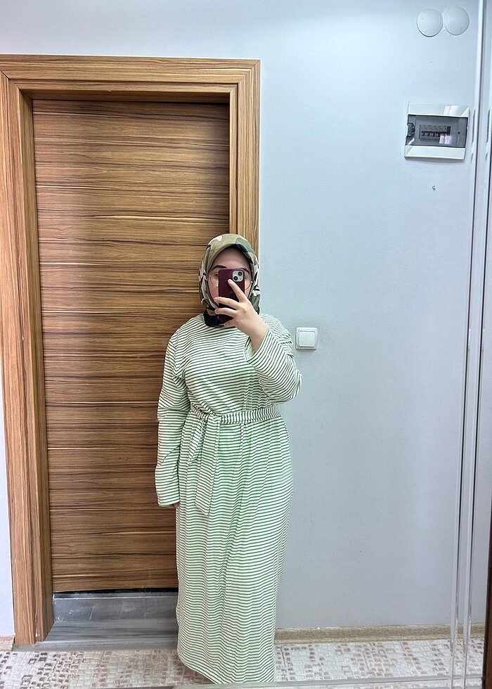 Çizgili Düz Penye Elbise - Görsel 3