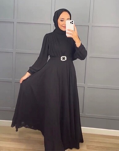Siyah şifon tesettür abiye elbise