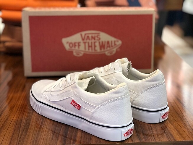 Diğer Vans 37