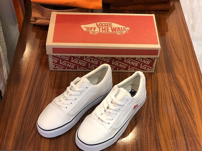 37 Beden Vans 37