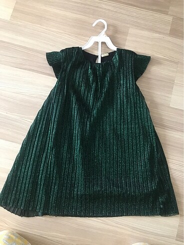 Yeşil zara model kız çocuk elbise