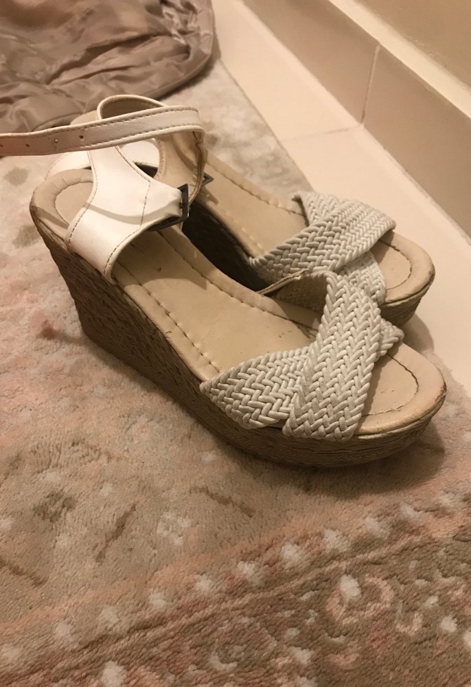 Beyaz Örgü Detaylı Dolgu Topuklu Kadın Ayakkabı - Görsel 2